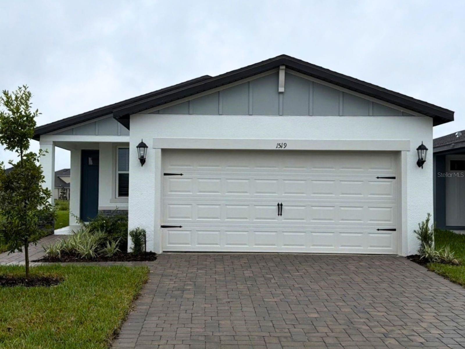 1519 BREKEY WAY - Photo 1