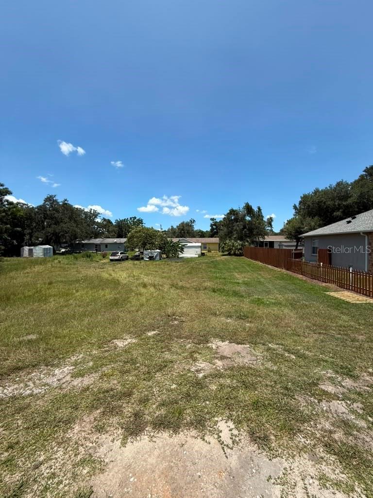 27283 THRUSH AVE - Photo 1