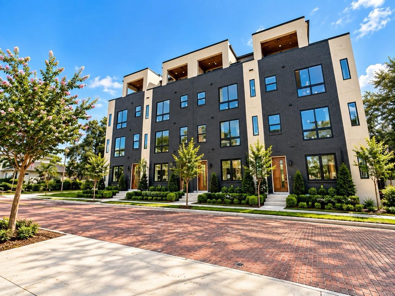 2117 N OLA AVE #3 - Photo 1