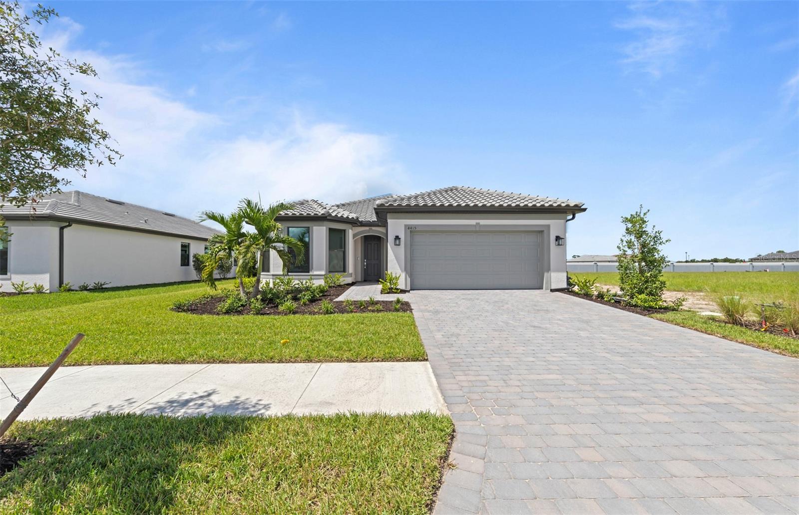 4415 LAKESIDE GROVE - Photo 1