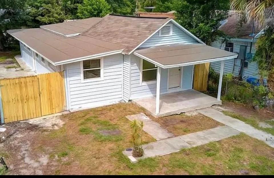 8428 N HIGHLAND AVE - Photo 1