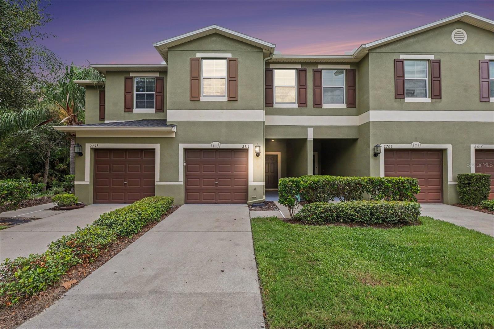 2711 ISABELLA VALLEY CT - Photo 1