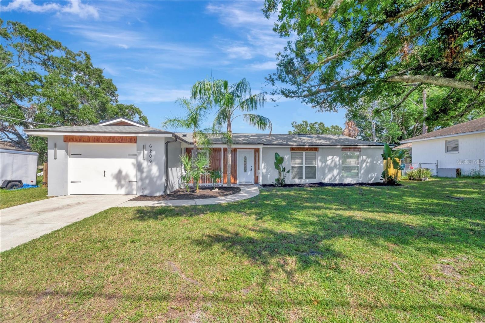 6209 FLAMINGO DR - Photo 1