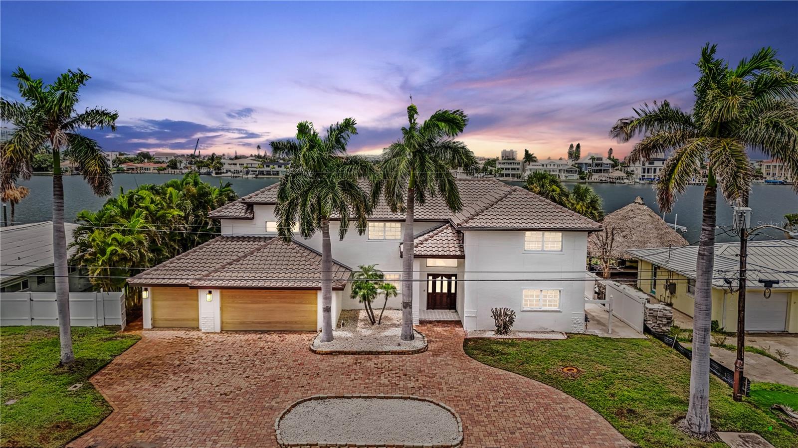 423 55TH AVE - Photo 1