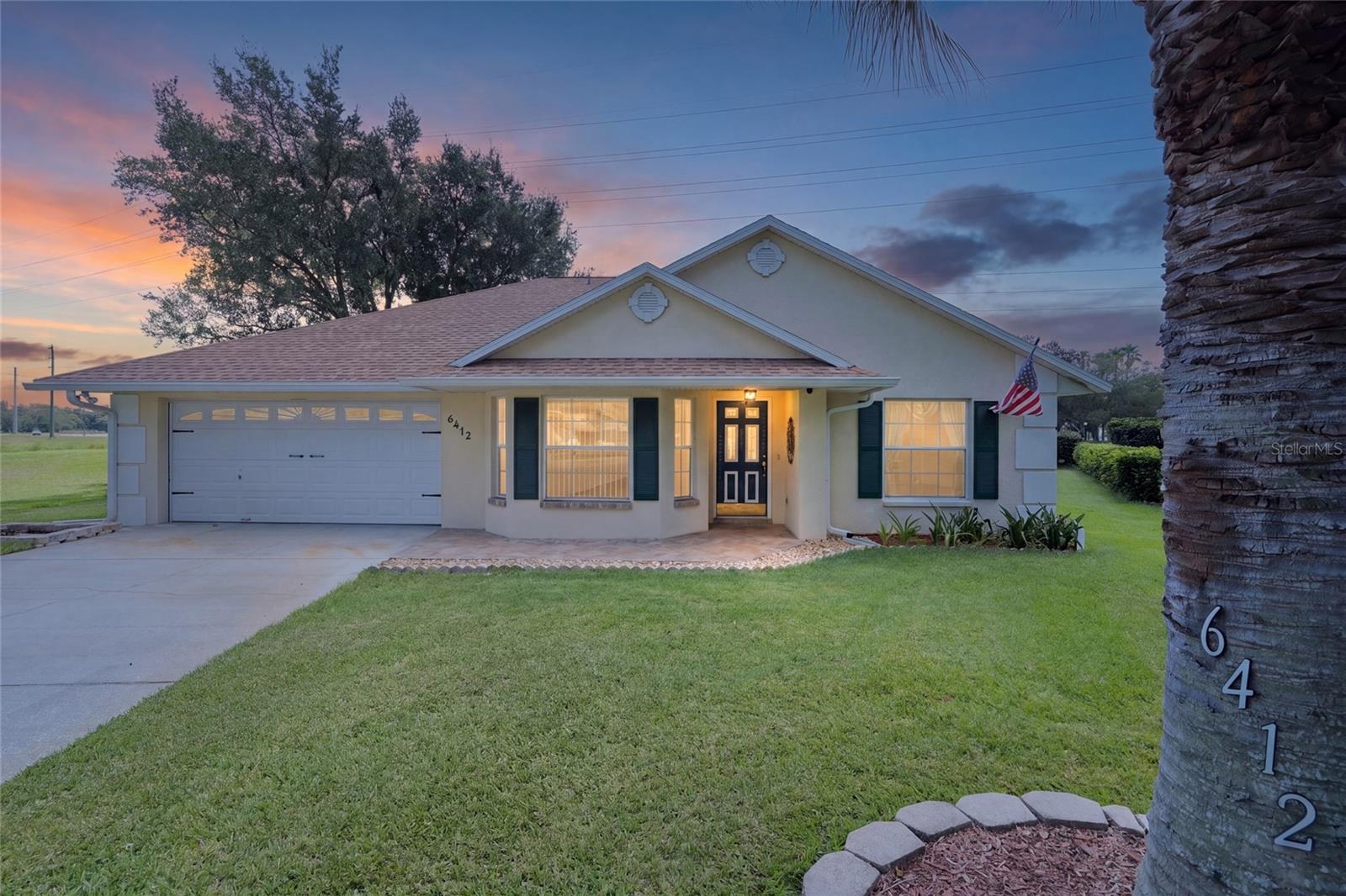 6412 LAURELWOOD DR - Photo 1