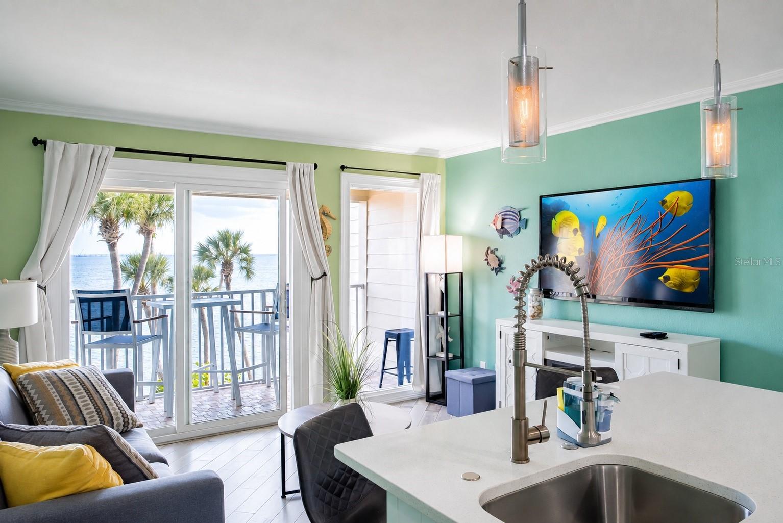 2506 N ROCKY POINT DR #331 - Photo 1