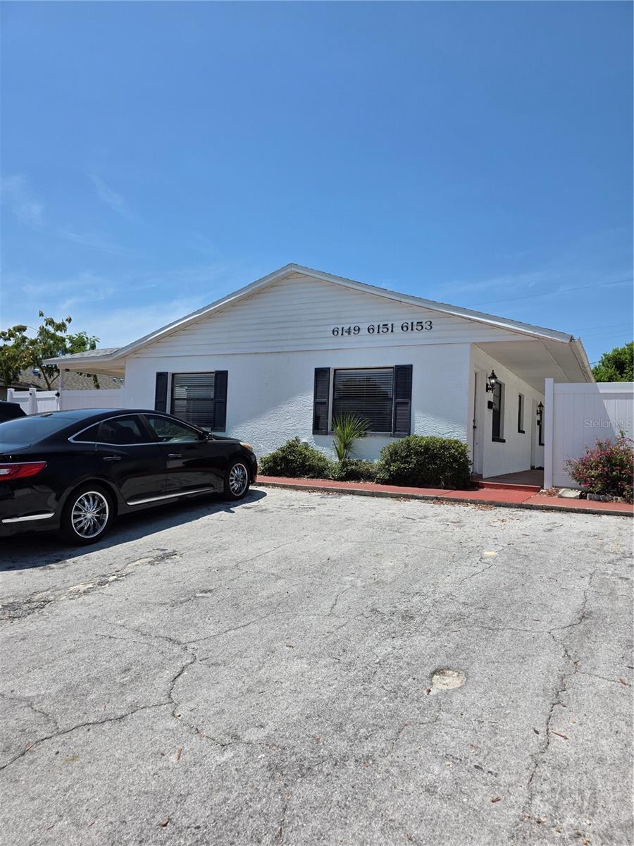 6153 SAPPHIRE DR - Photo 1
