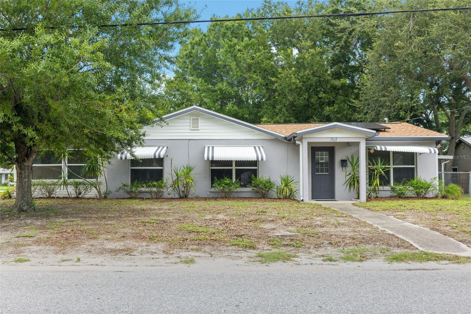 302 51ST STREET W - Photo 1
