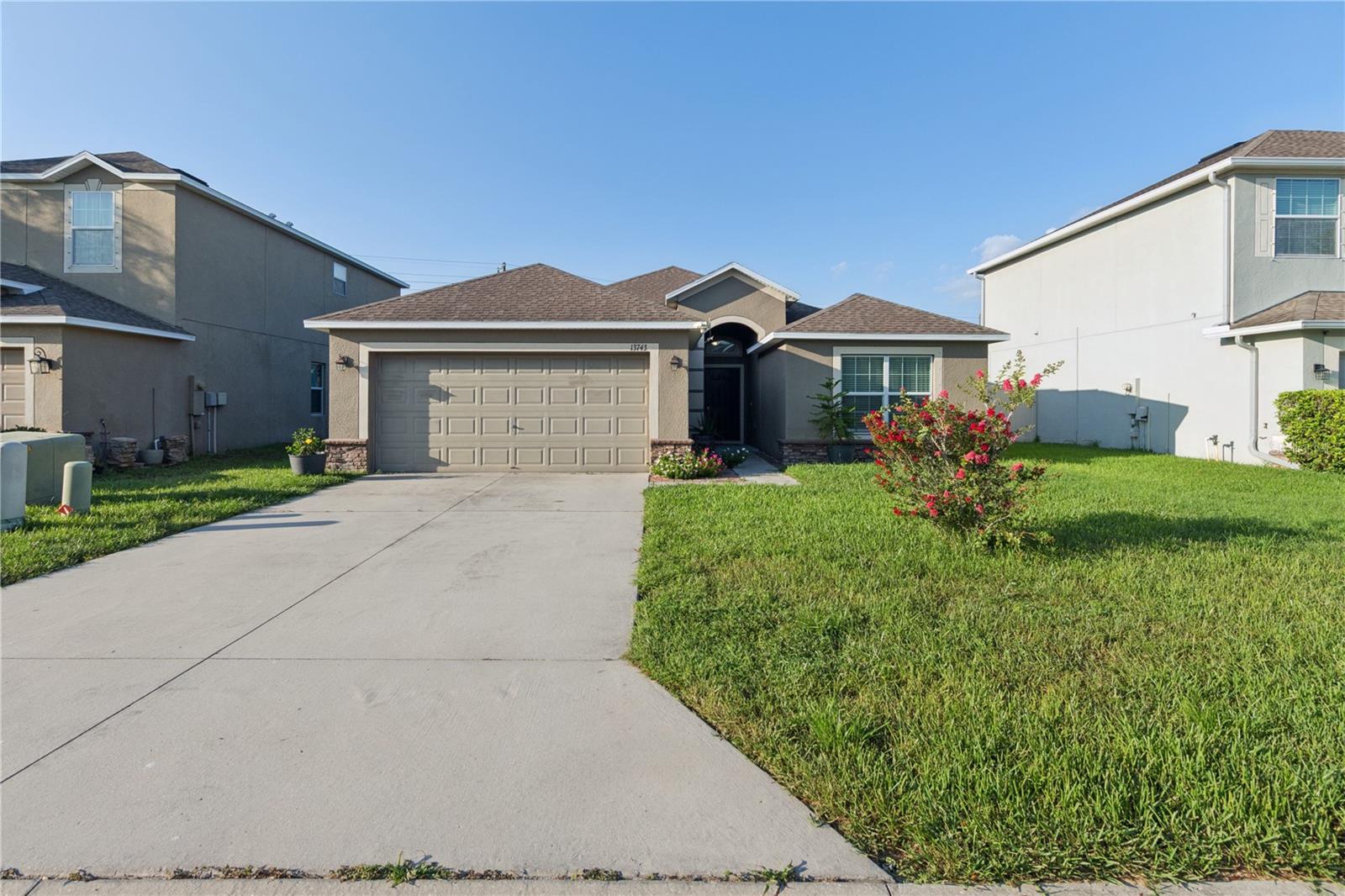 13743 NEWPORT SHORES DR - Photo 1