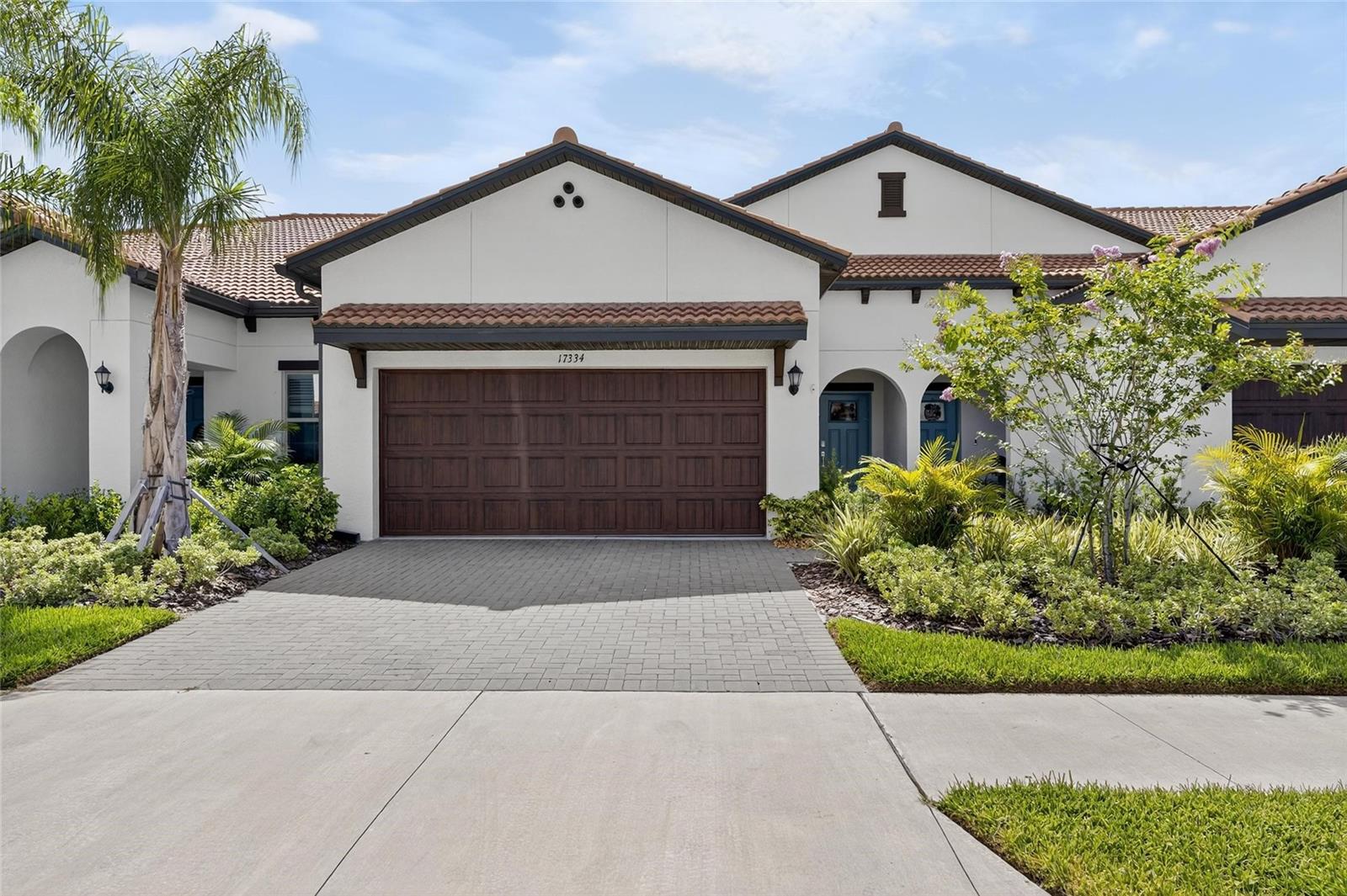 17334 HOLLY WELL AVE - Photo 1