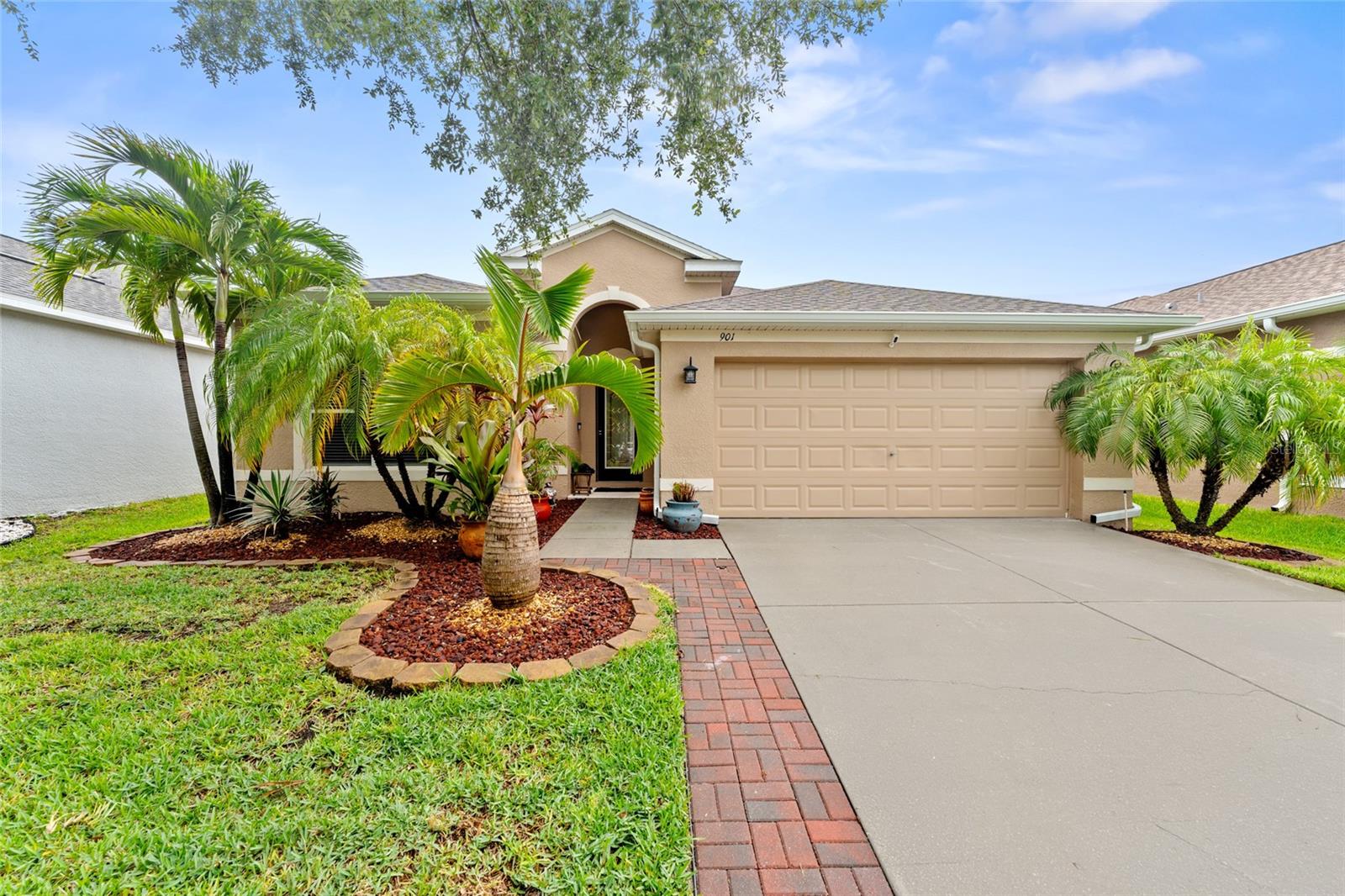 901 PARKER DEN DR - Photo 1