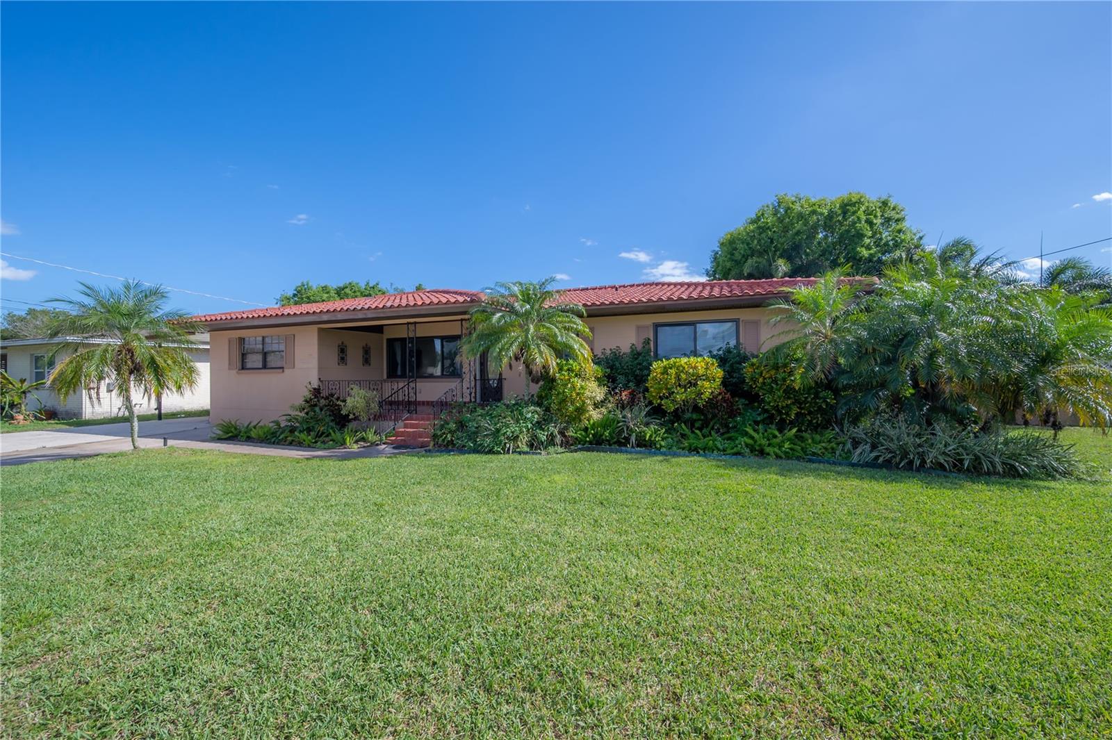 2916 W COLLINS ST - Photo 1