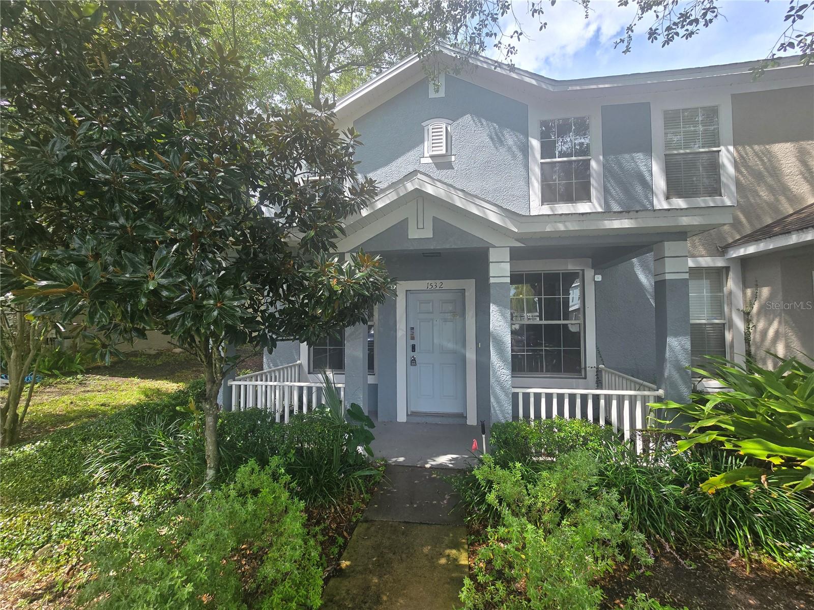 1532 BLUE MAGNOLIA RD - Photo 1