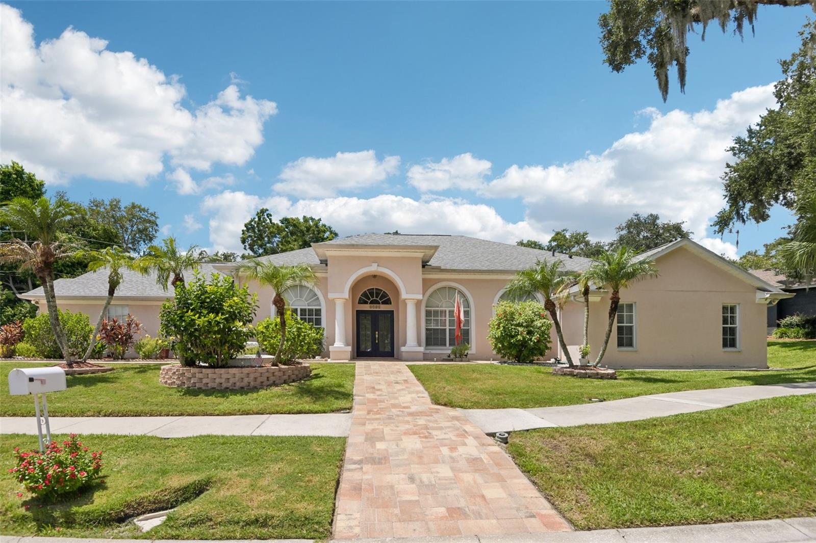 1701 COUNTRY TRAILS DR - Photo 1