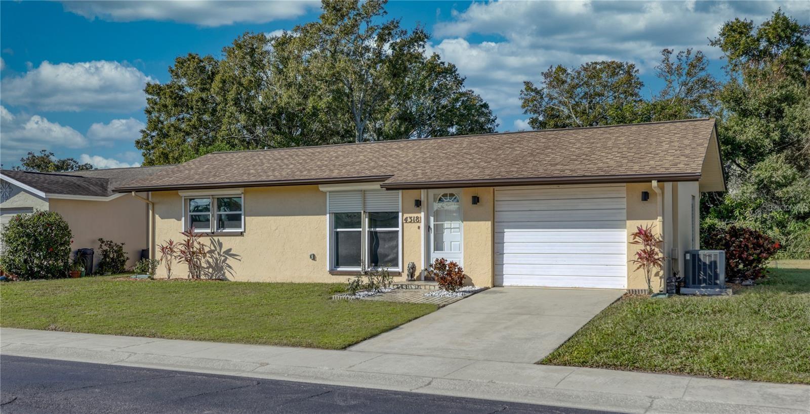 4318 GREAT LAKES DR N - Photo 1
