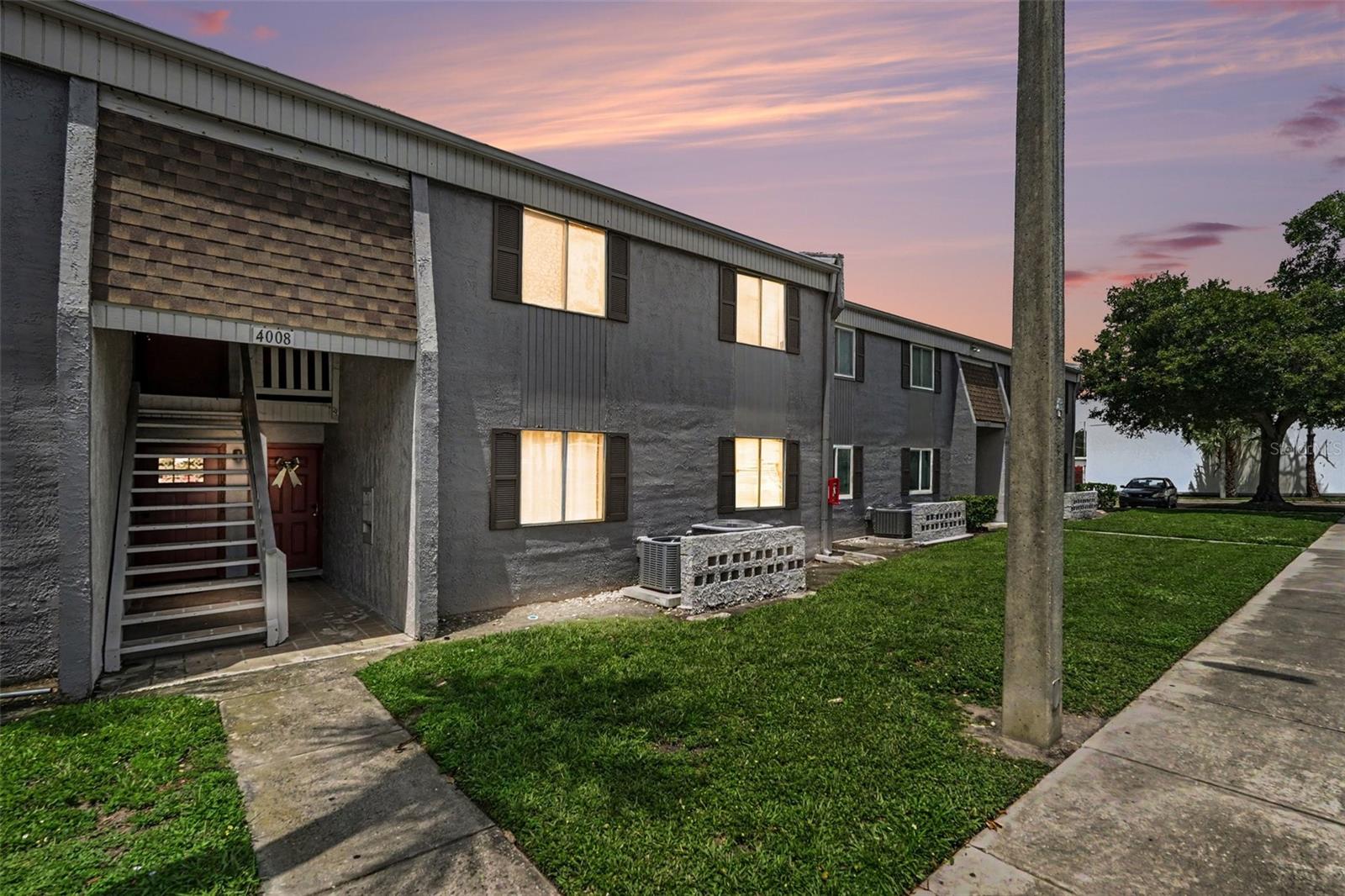 4008 CORTEZ DR #B - Photo 1