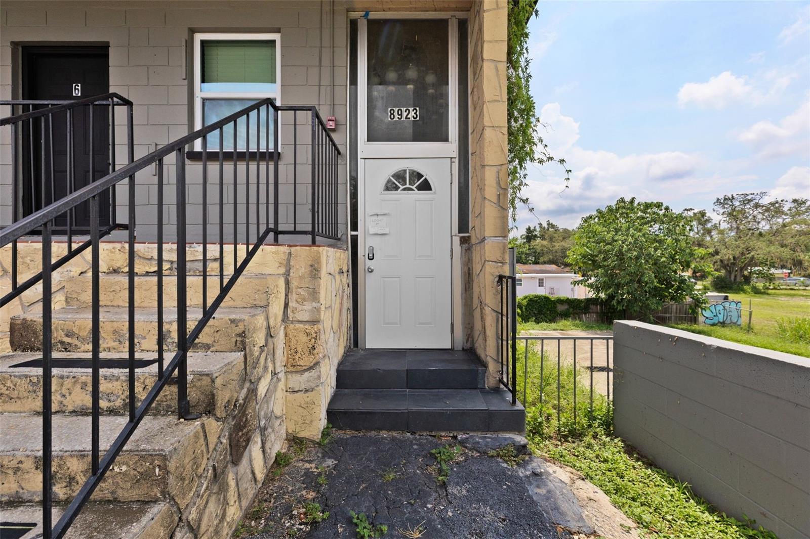 8923 N 40TH ST - Photo 1