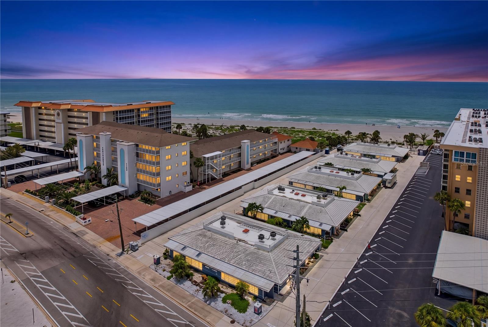 1205 TARPON CENTER DR #B4 - Photo 1