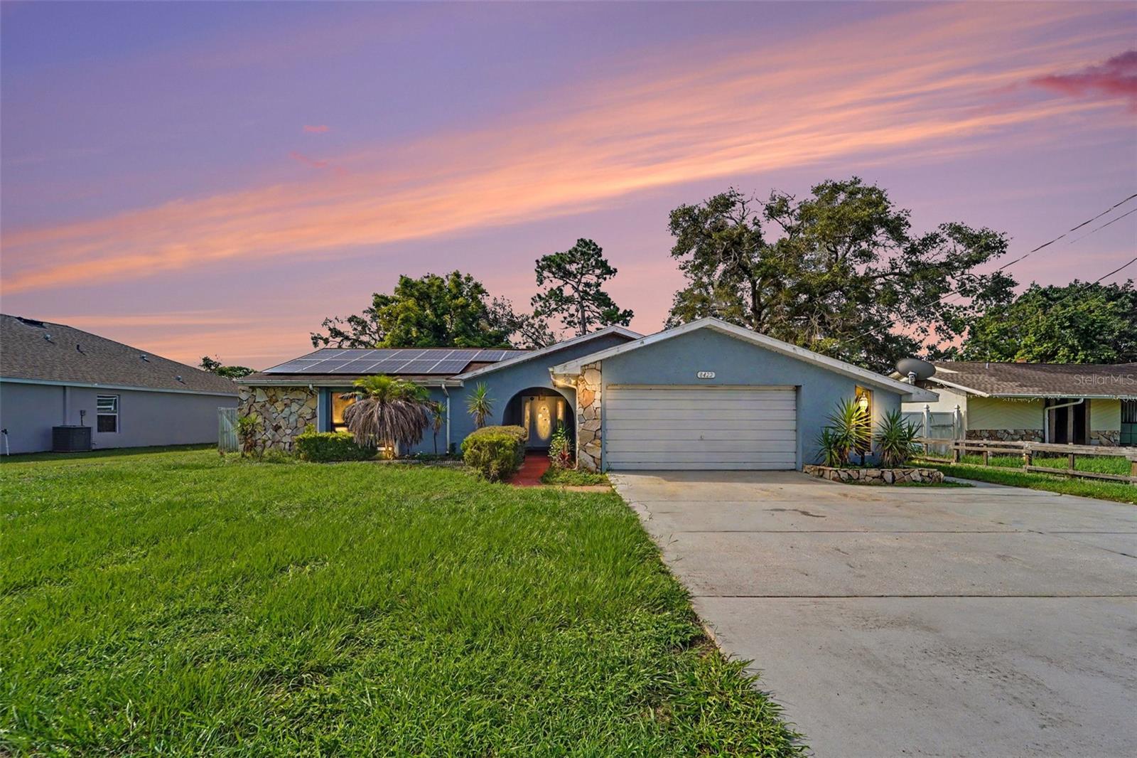 8422 SPRING HILL DR - Photo 1