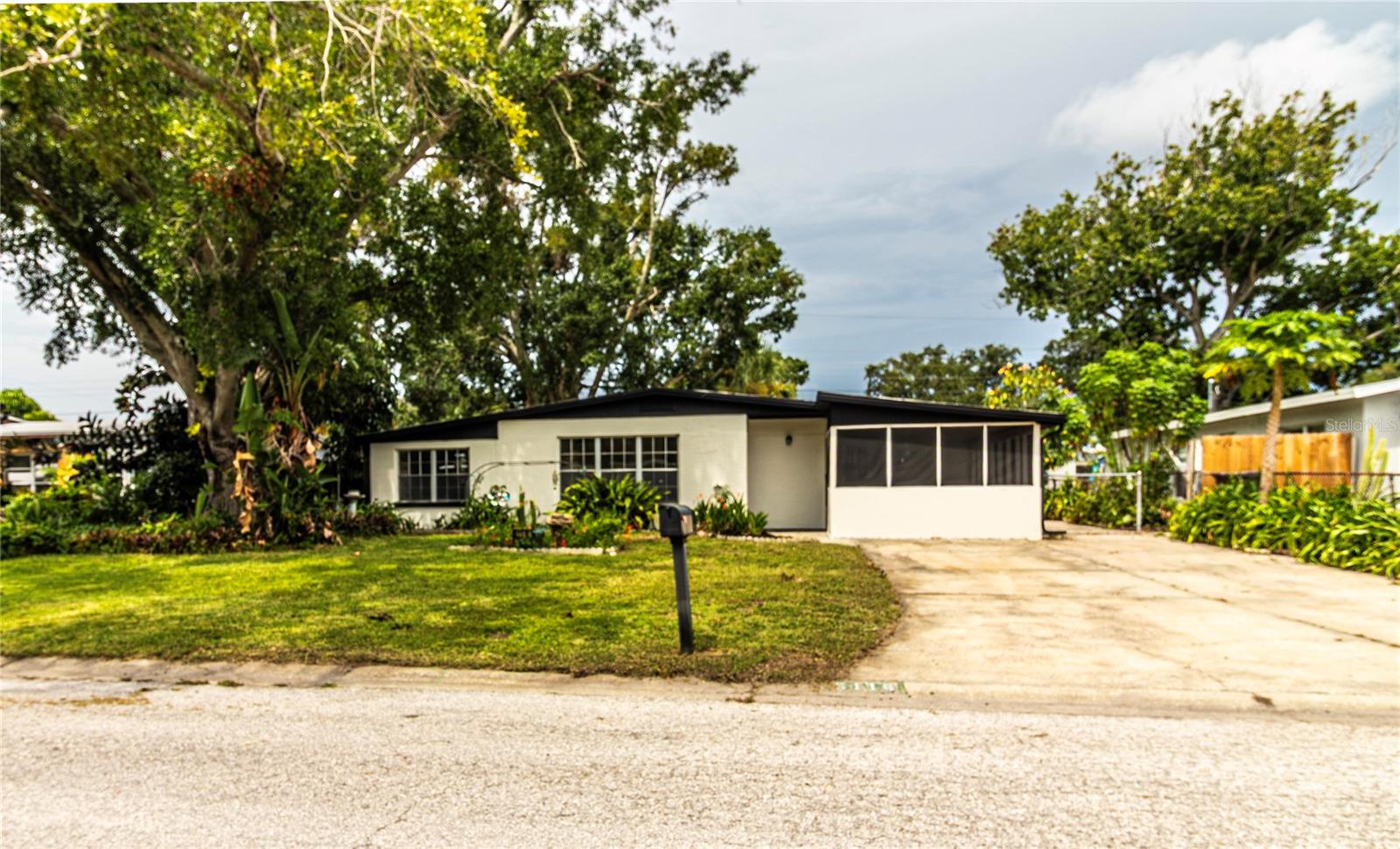 5116 ELDORADO DR - Photo 1