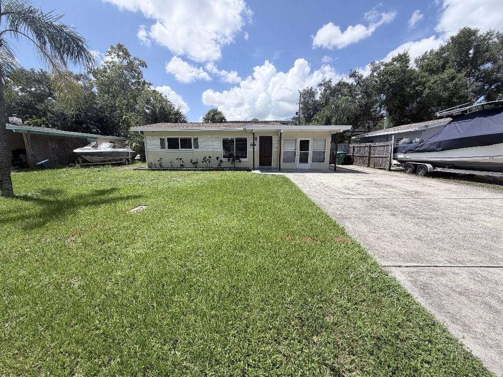 2209 EUCLID CIR S - Photo 1