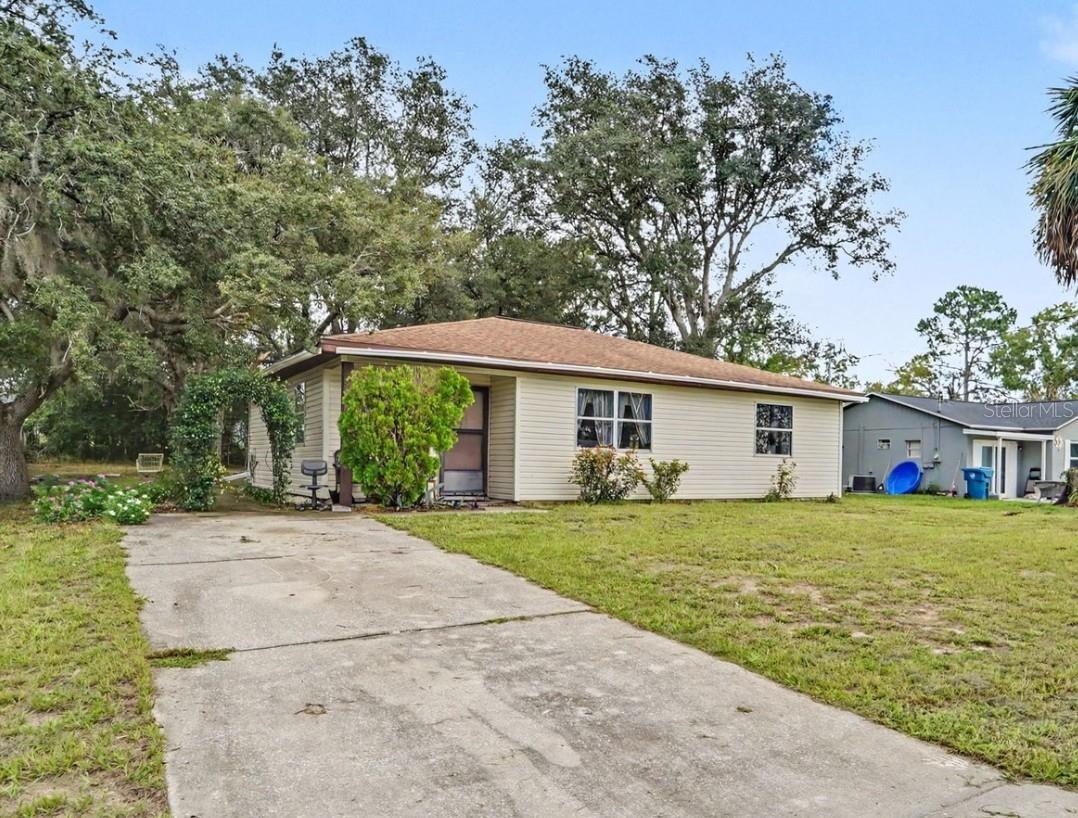 12155 BAGDAD ST - Photo 1