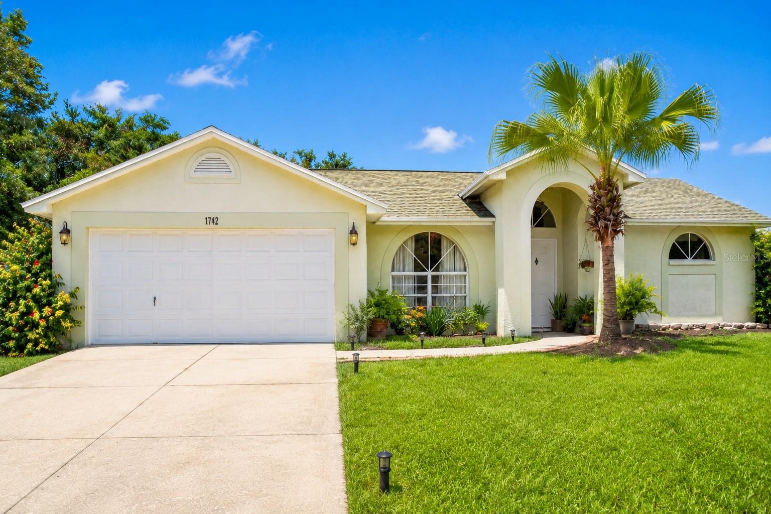 1742 STAYSAIL DR - Photo 1