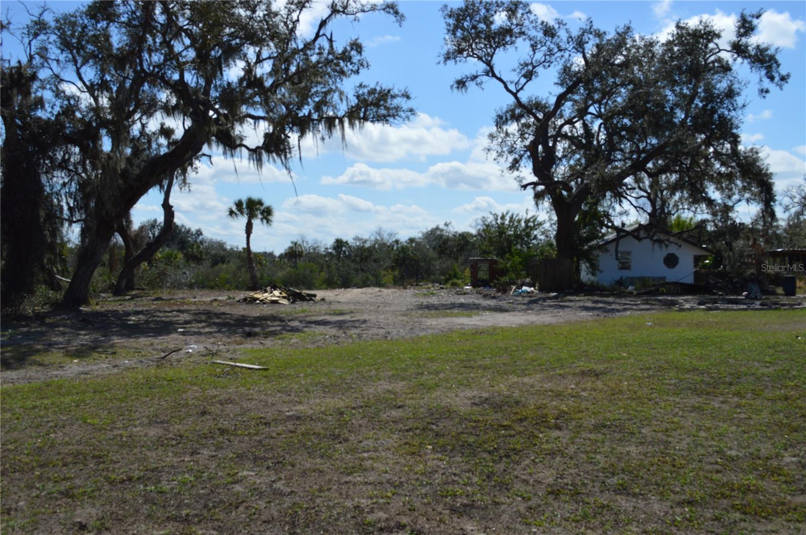 7023 PAYNE AVE - Photo 1