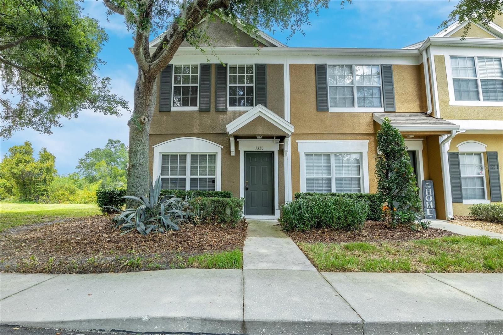 1338 STANDRIDGE DR - Photo 1