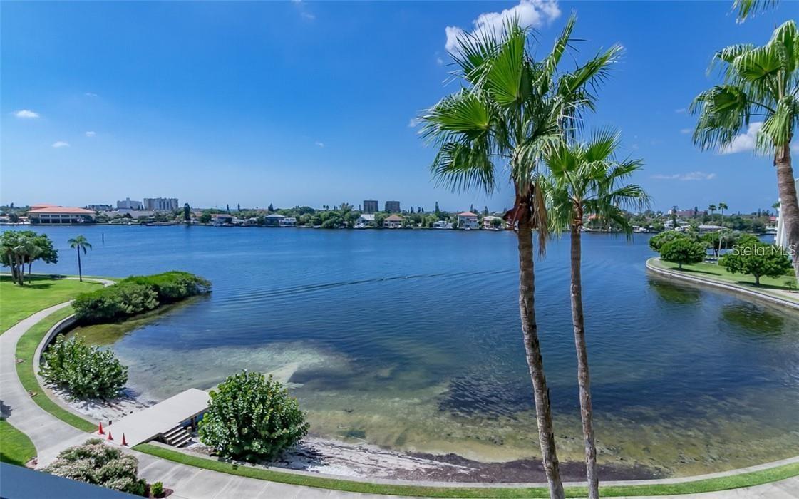 7902 SAILBOAT KEY BLVD S #402 - Photo 1