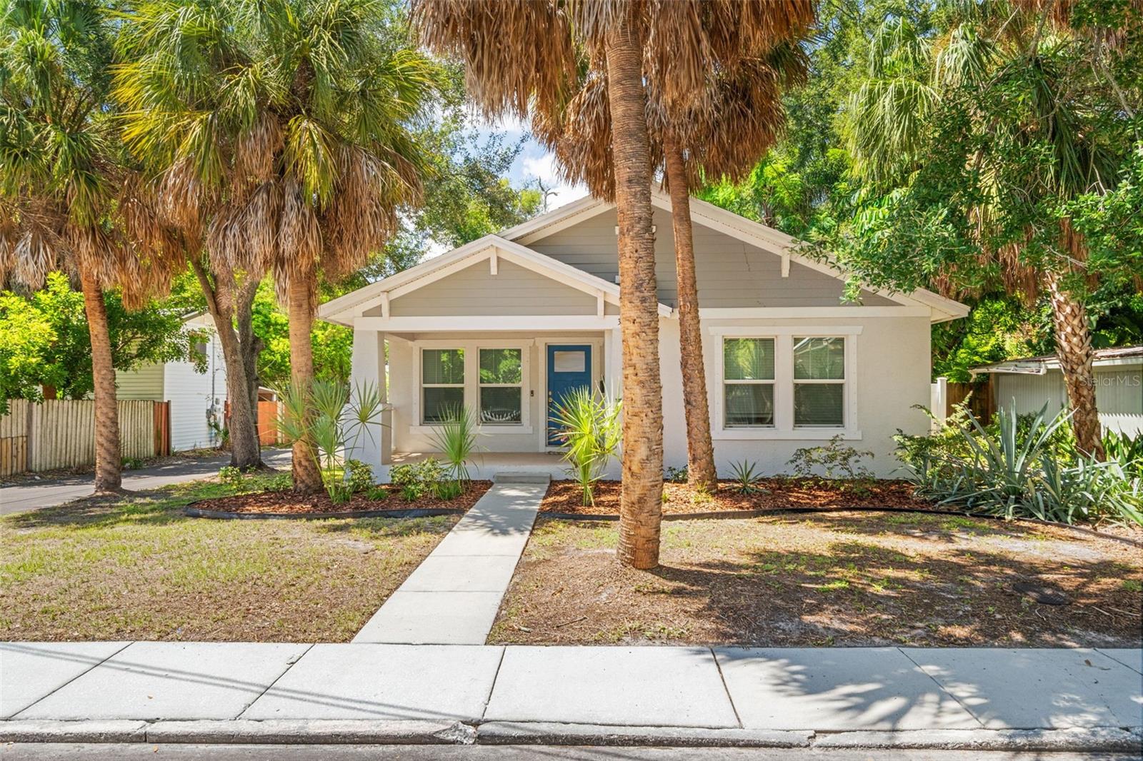 325 WISCONSIN CT S - Photo 1