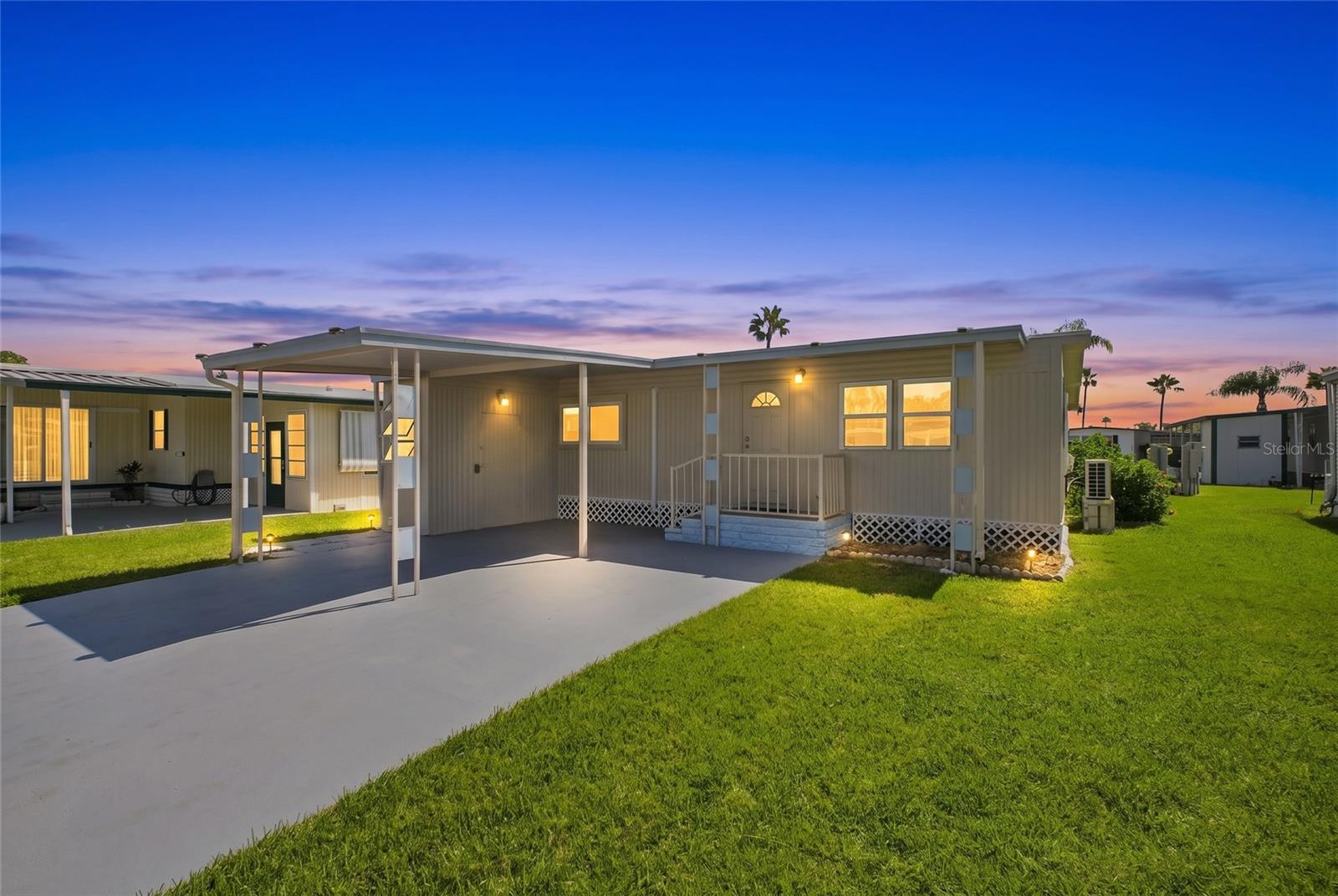 10912 JUSTICE DR - Photo 1