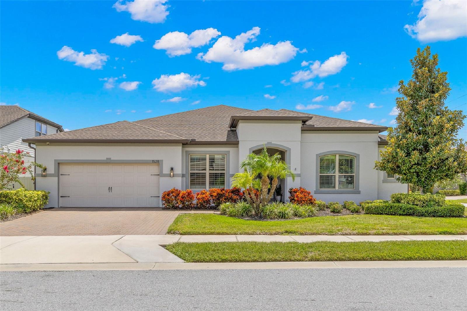 1528 FOREST GLEN CT - Photo 1