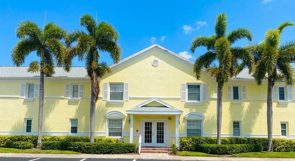 4728 BEACH #C - Photo 1