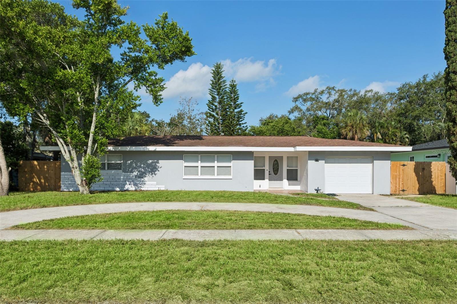 540 MILWAUKEE AVE - Photo 1