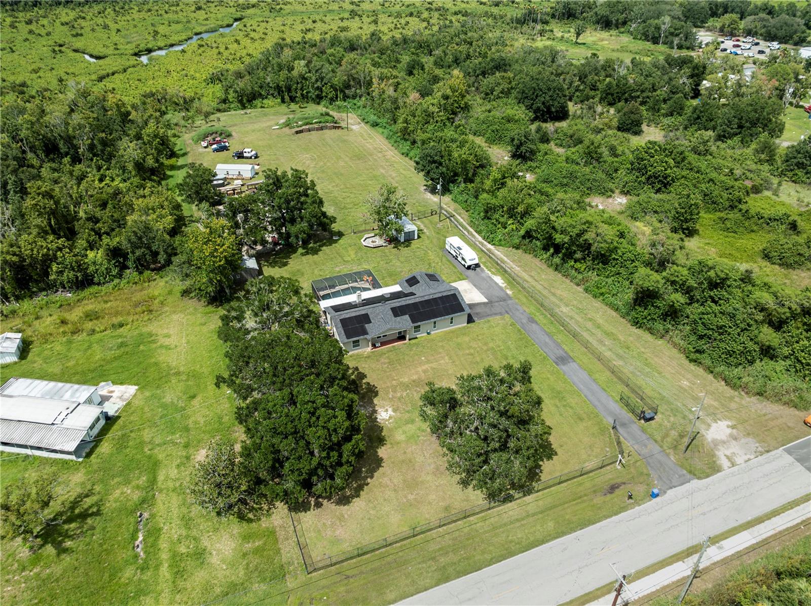 10710 BILL TUCKER RD - Photo 1