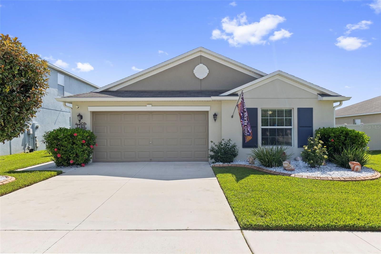 1749 BROAD WINGED HAWK DR - Photo 1