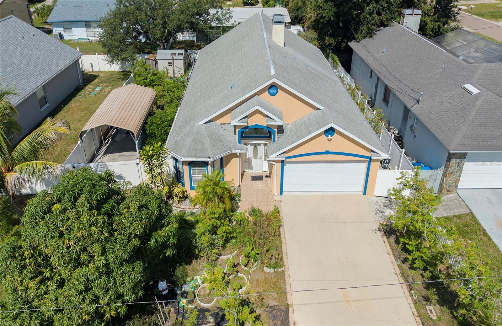 1150 OAKWOOD DR - Photo 1