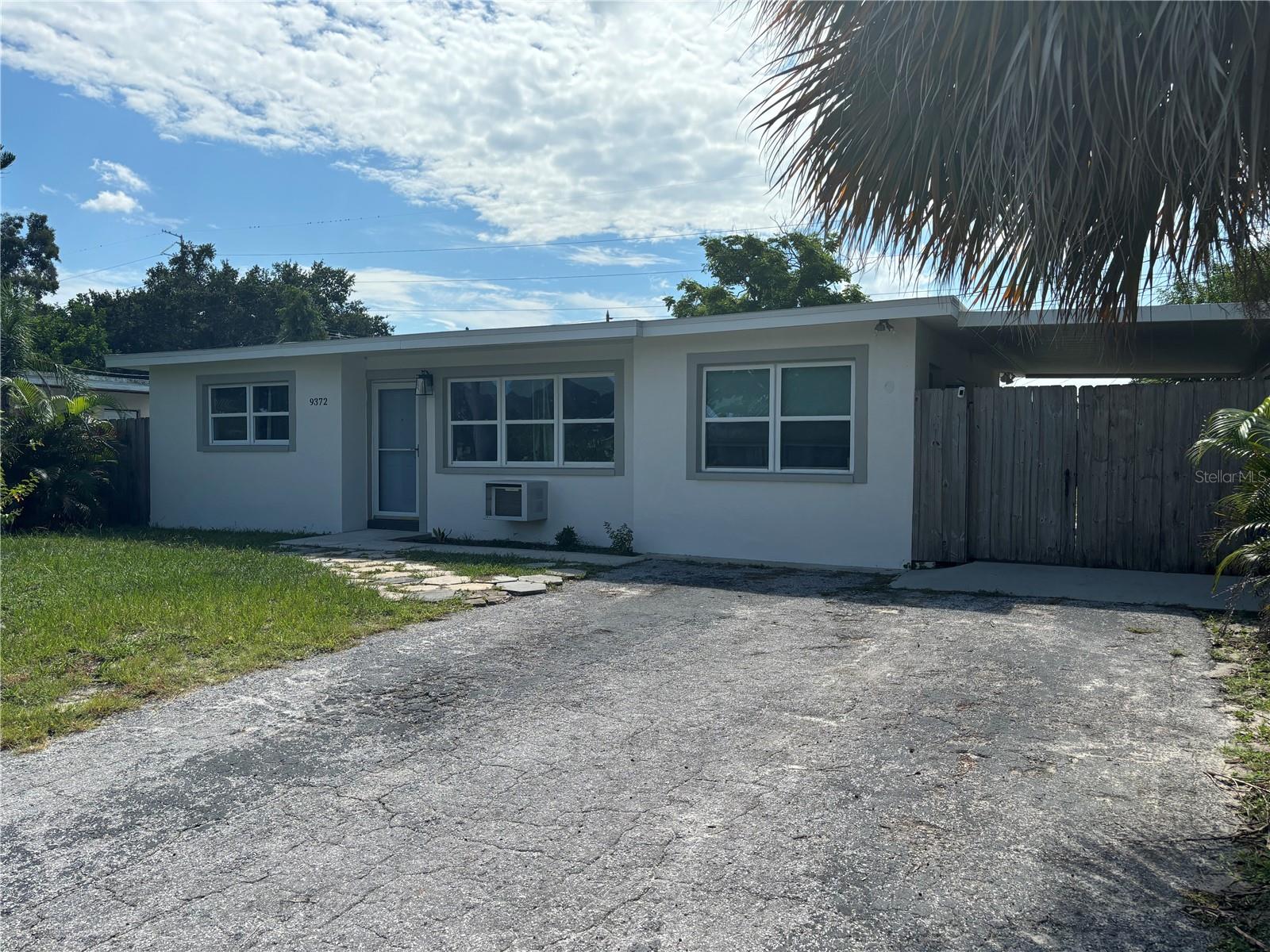 9372 88TH WAY - Photo 1