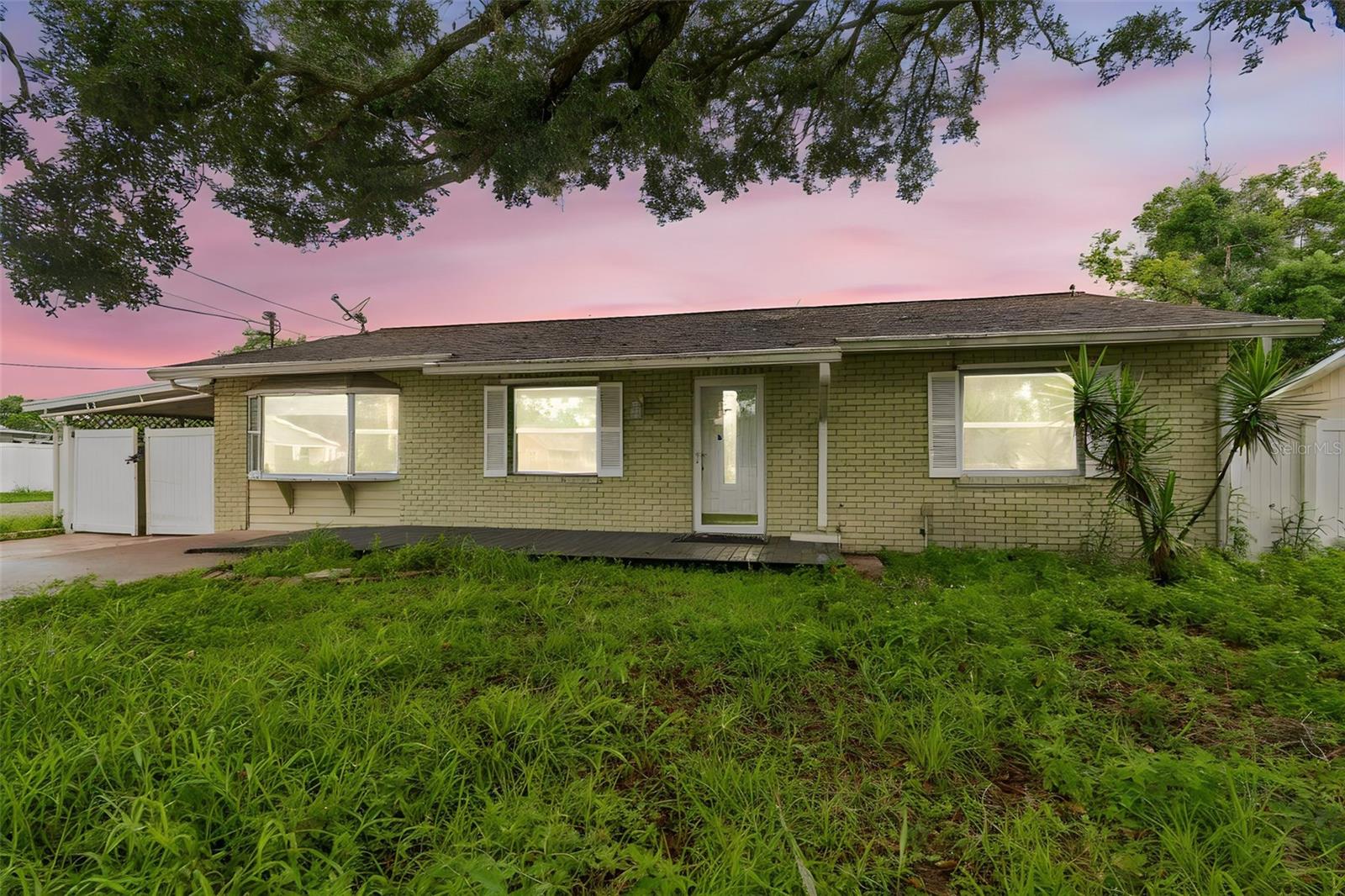 38621 NORTH AVE - Photo 1