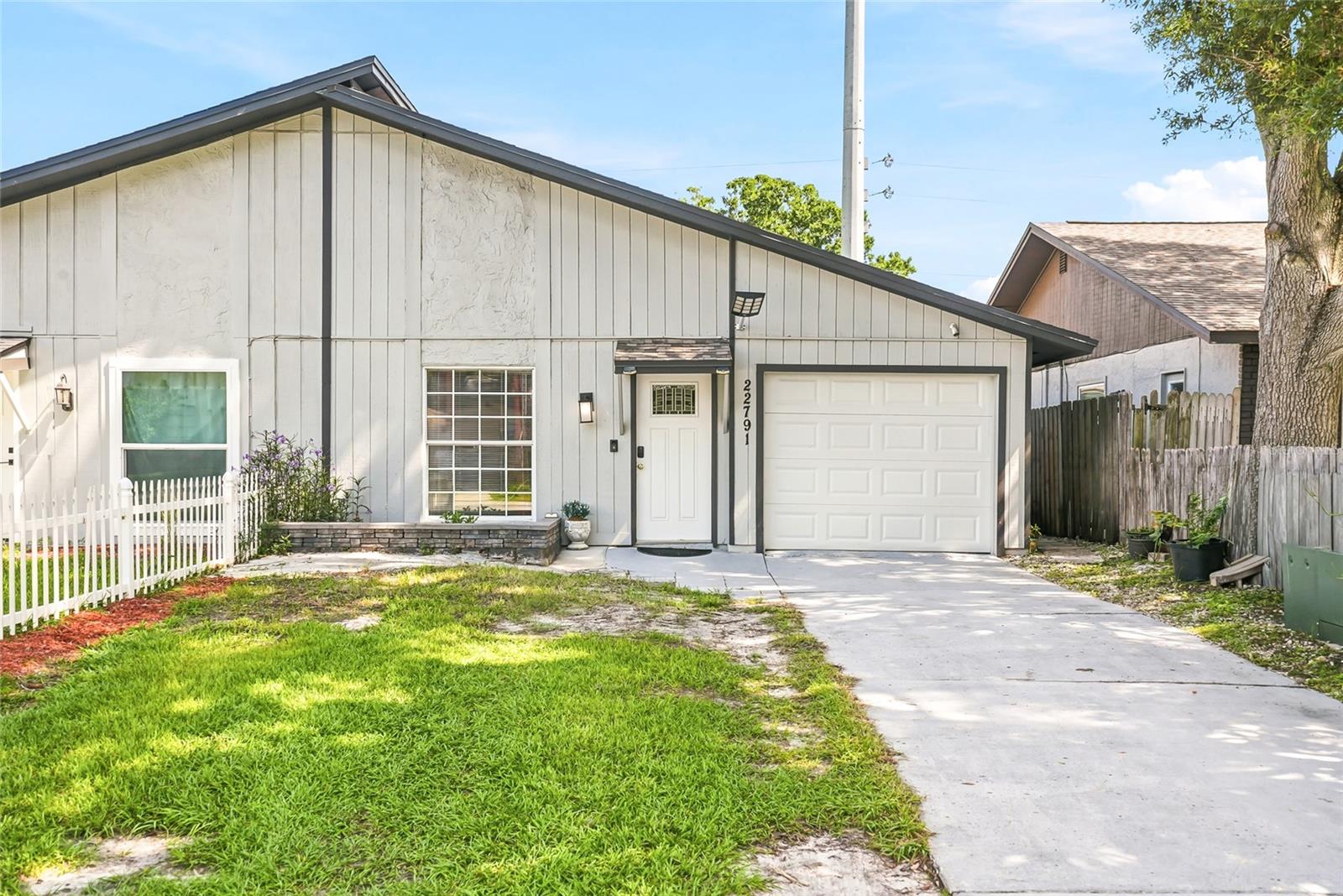 22791 PENNY LOOP - Photo 1