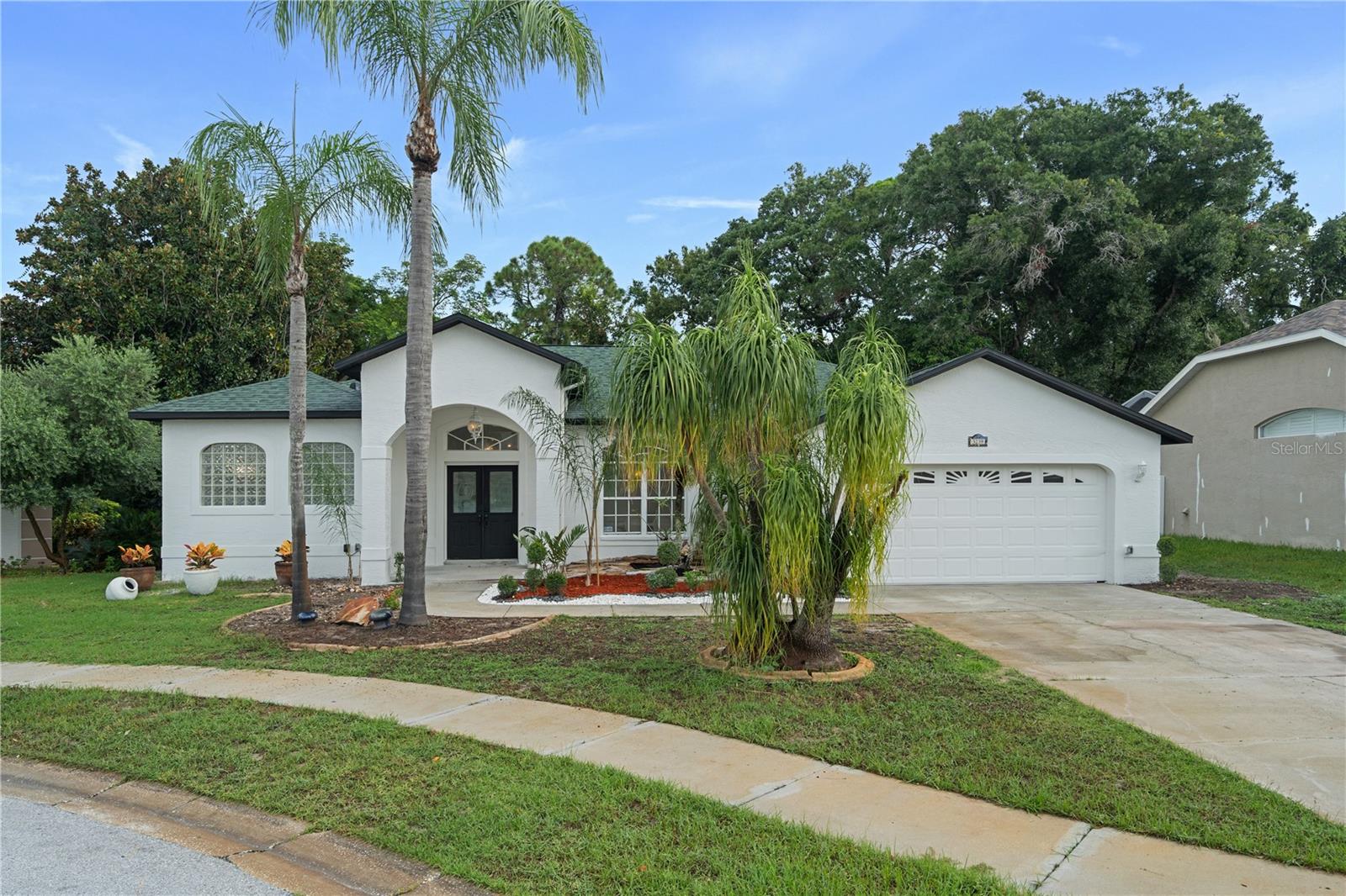 3239 GLENWOOD CIR - Photo 1