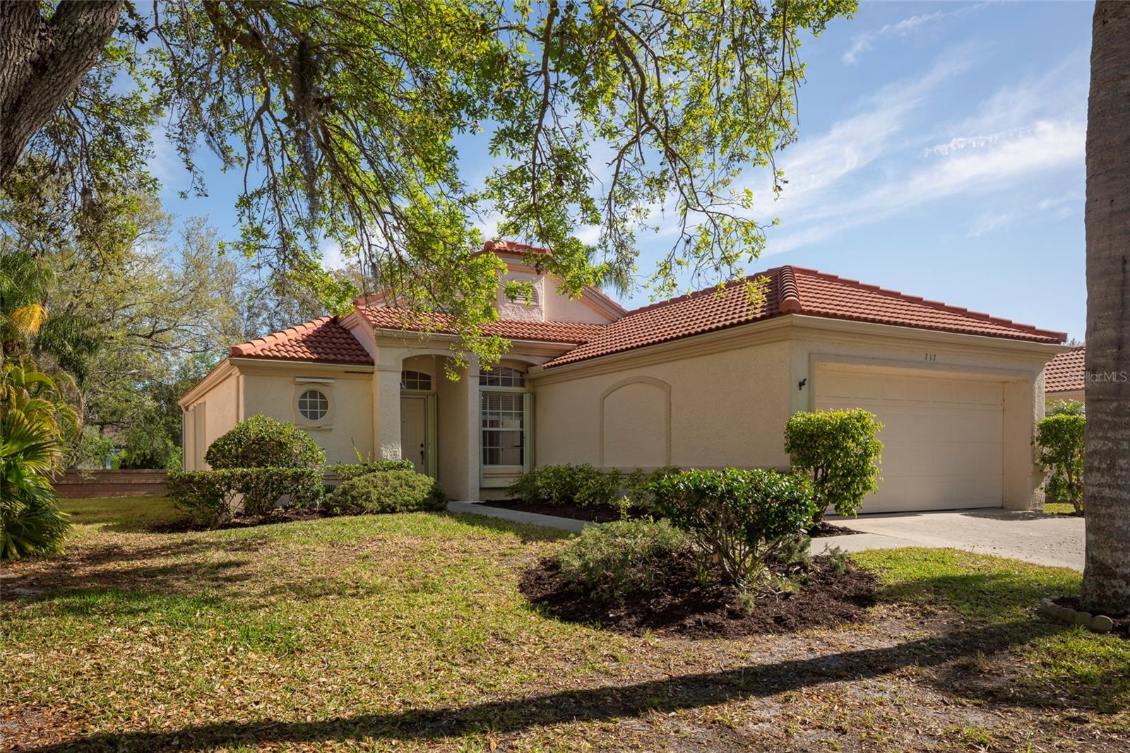 717 LIGHTHOUSE DR - Photo 1