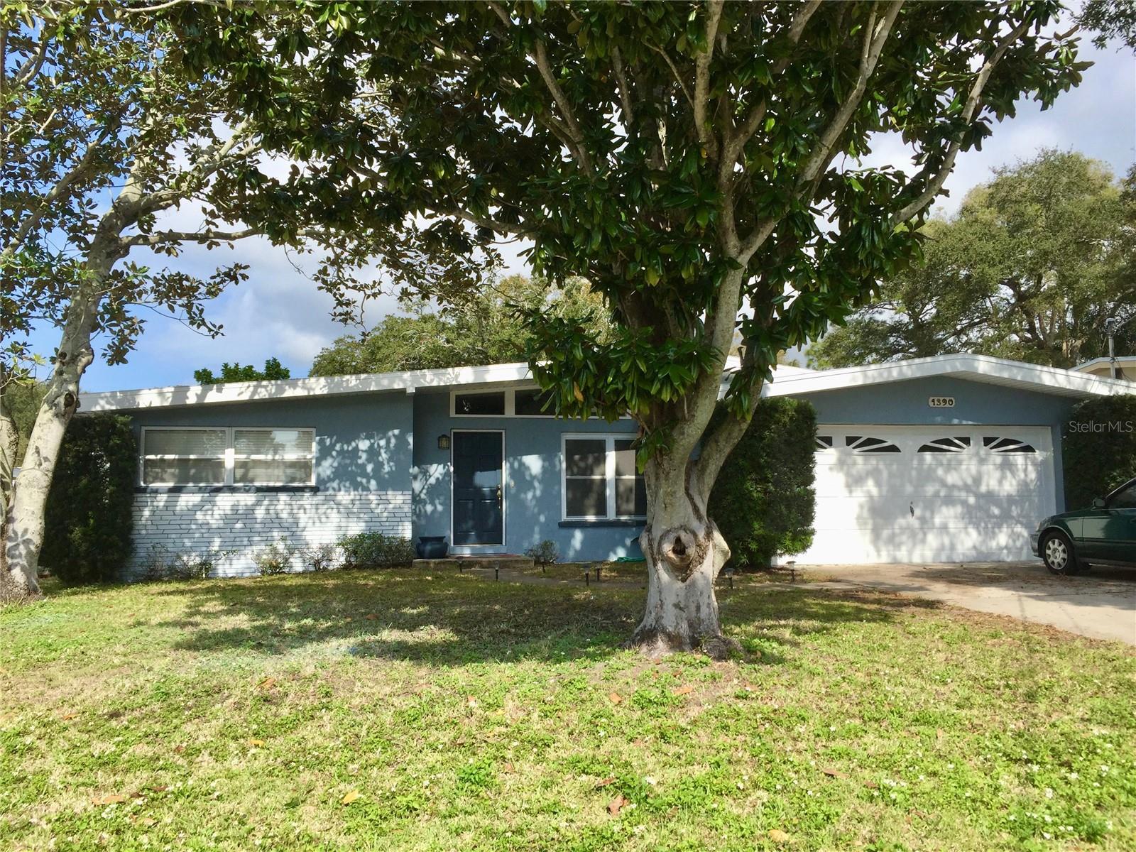 1390 SATSUMA ST - Photo 1