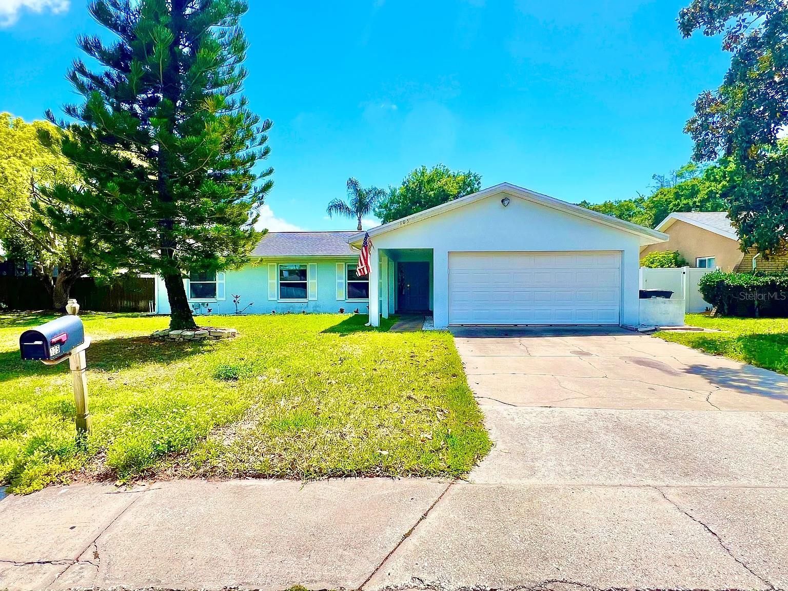 105 N BAY HILLS BLVD - Photo 1
