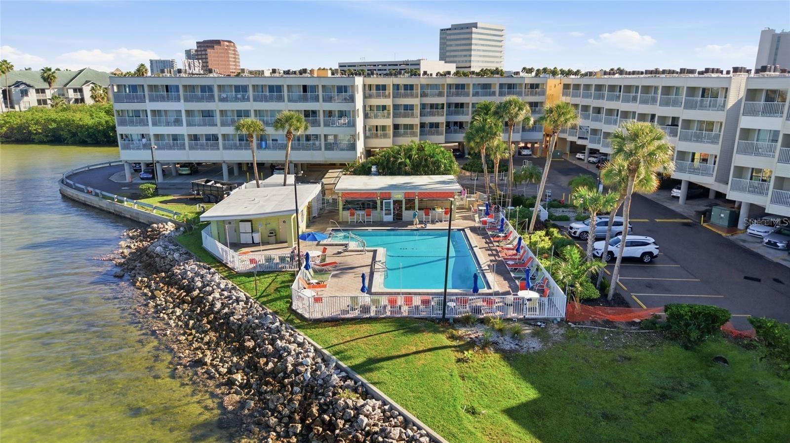 2506 N ROCKY POINT DR #315 - Photo 1
