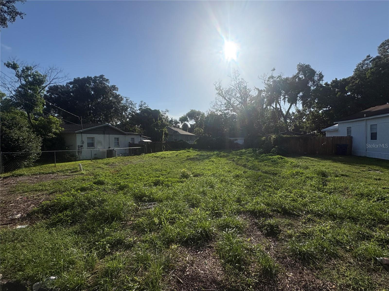 8312 N KLONDYKE ST - Photo 1