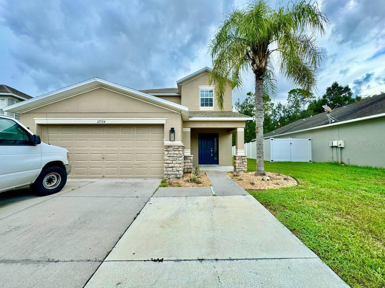 12534 CHENWOOD AVE - Photo 1