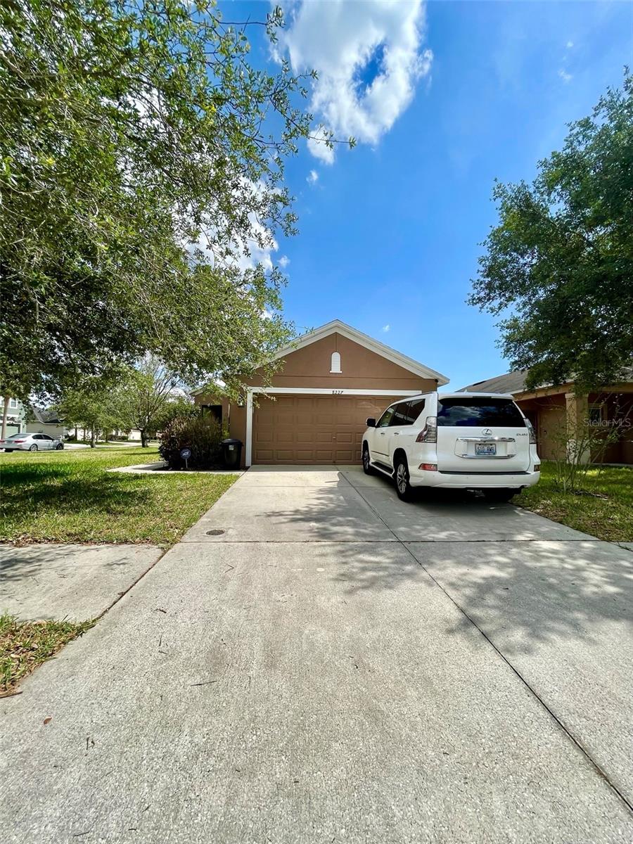 8227 MIDNIGHT SUN CT - Photo 1