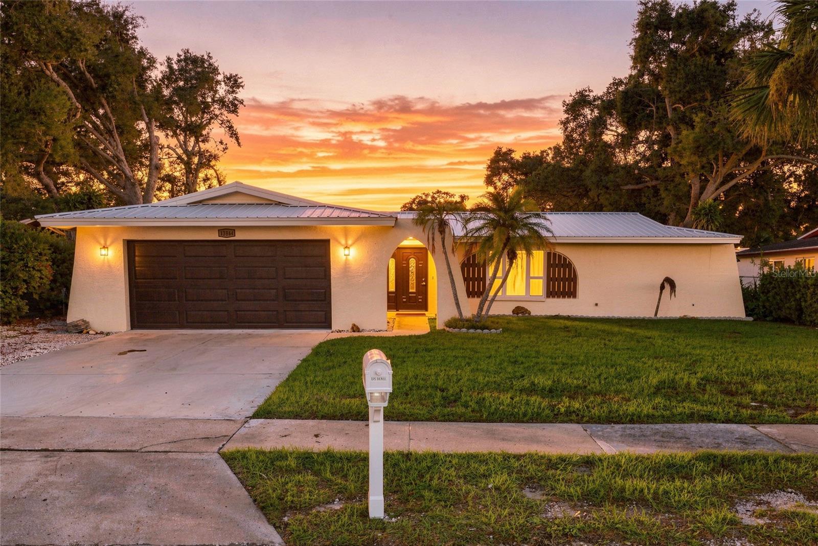 13344 88TH AVE - Photo 1